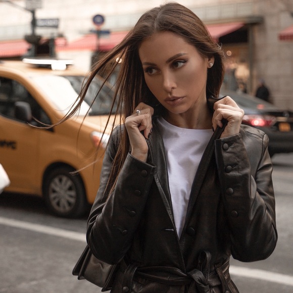 Meet your Posher, Carolina - Picture 1 of 1